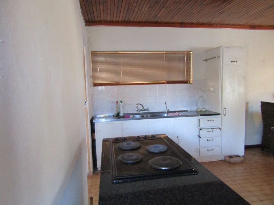 4 Bedroom Property for Sale in Hankey Eastern Cape